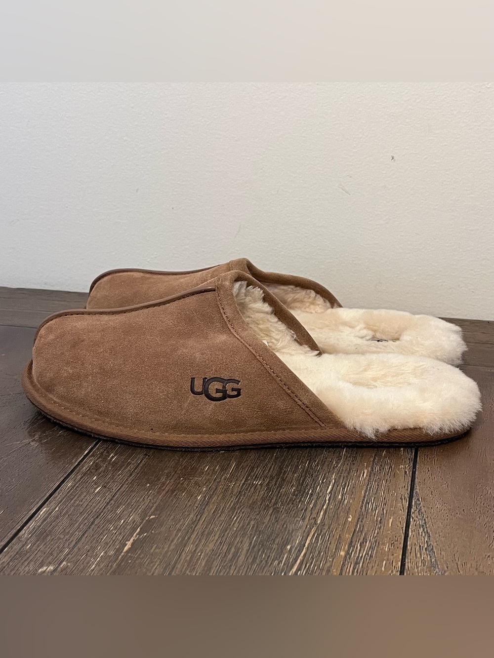 UGG Sherpa Slippers Mens size 11